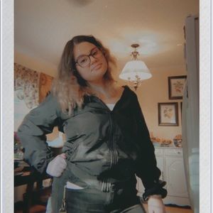 Meet your Posher, Carly